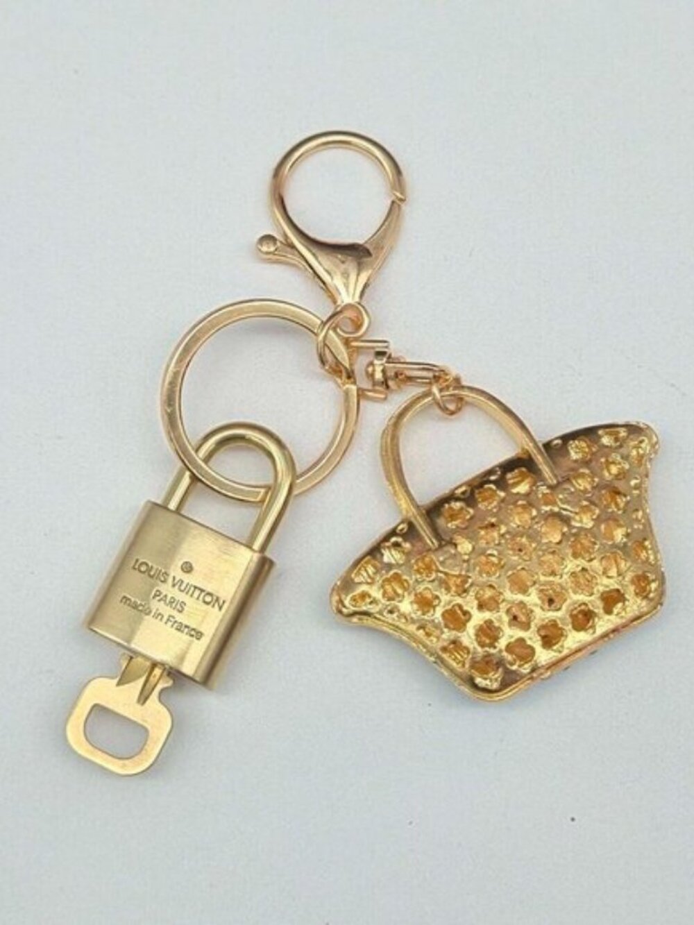 Louis Vuitton Gold Padlock 🔒 Key Set Authentic LV w/ Unbranded Bag Keychain - Picture 3 of 9